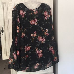 Floral bell sleeve top